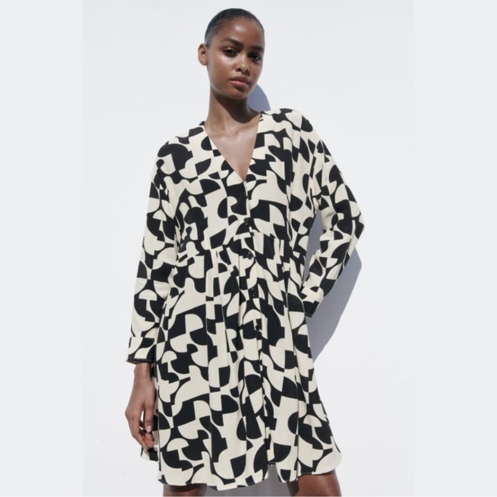 ZARA Black and White Geometric Print Long Sleeve Dress - Medium